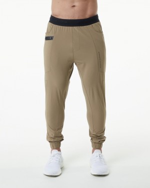 Pantaloni Jogger Barbati Alphalete Studio Gri Maro | 510627-HPD