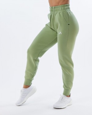 Pantaloni Jogger Dama Alphalete ELMTS Cuffed Verzi Deschis | 017935-WHS