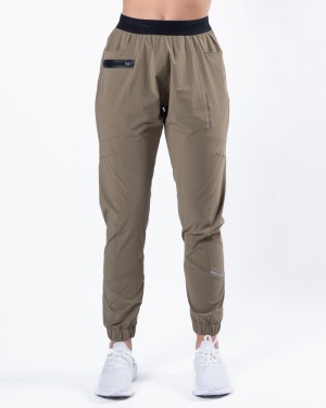 Pantaloni Jogger Dama Alphalete Studio Gri Maro | 826790-SZV