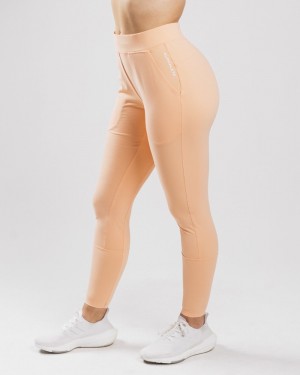 Pantaloni Jogger Dama Alphalete Trace Corai | 372650-UOF