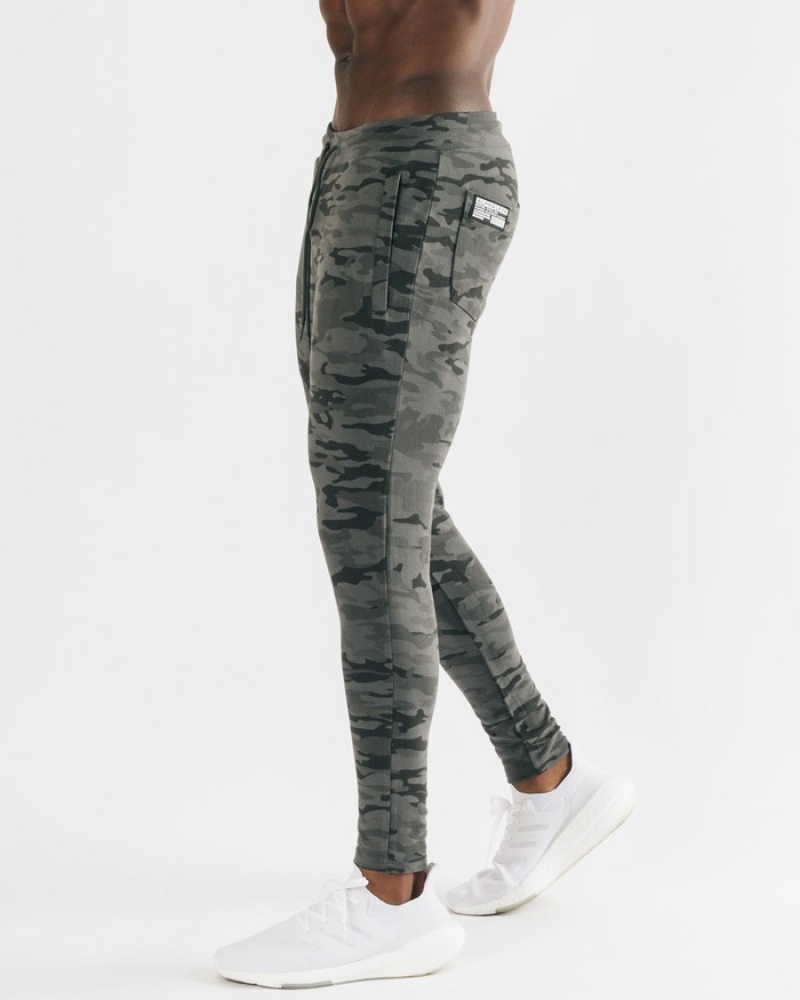 Pantaloni Jogger Barbati Alphalete Identity Camuflaj | 321590-XHL