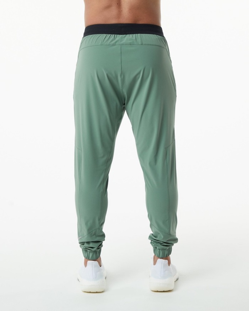 Pantaloni Jogger Barbati Alphalete Studio Masline Verzi Verzi | 253918-DEM