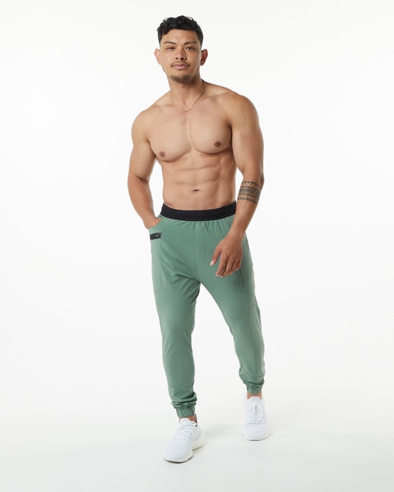 Pantaloni Jogger Barbati Alphalete Studio Masline Verzi Verzi | 253918-DEM