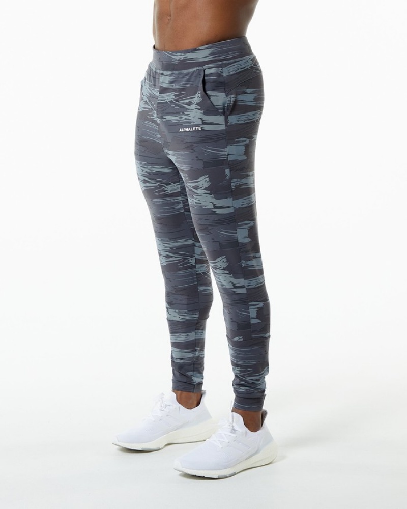 Pantaloni Jogger Barbati Alphalete Trace Camuflaj | 217549-FQU