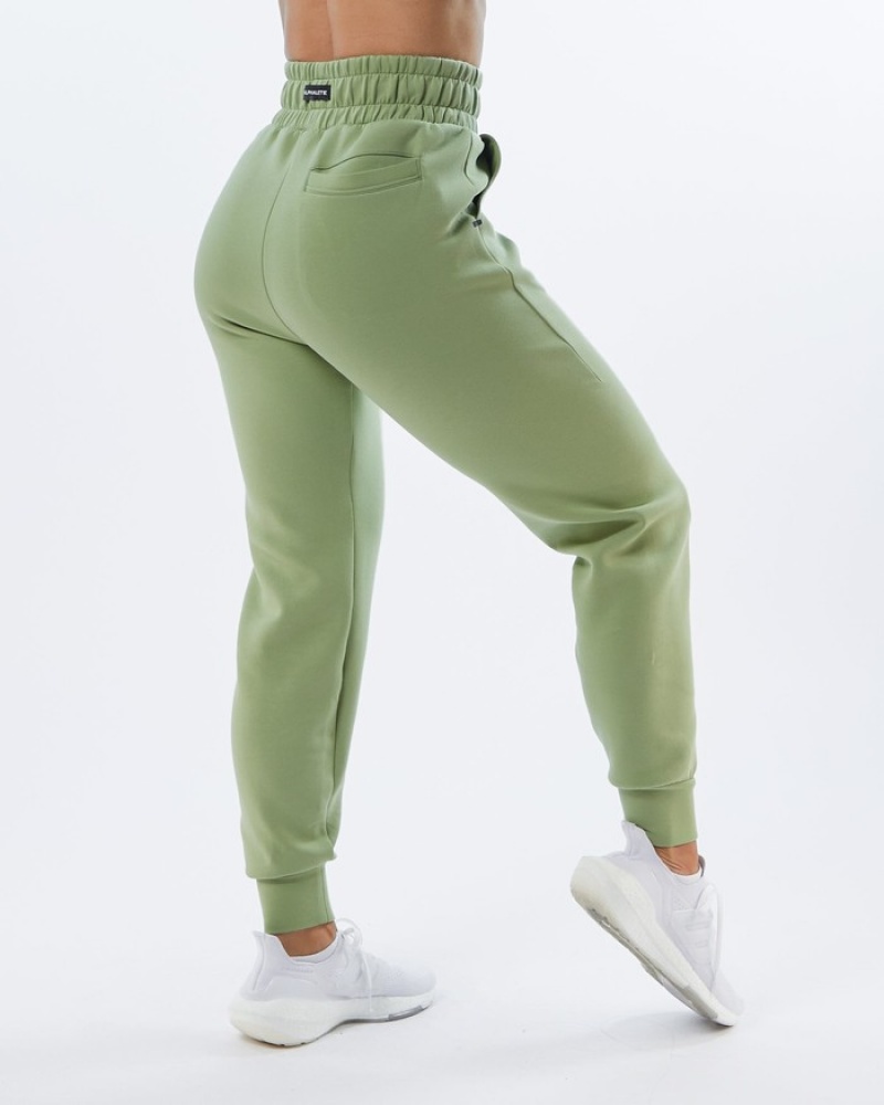 Pantaloni Jogger Dama Alphalete ELMTS Cuffed Verzi Deschis | 017935-WHS