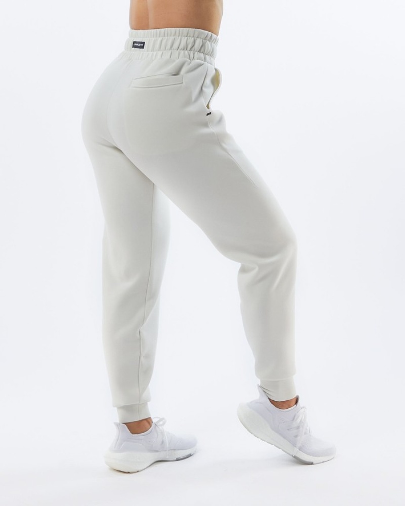 Pantaloni Jogger Dama Alphalete ELMTS Cuffed Albi | 639025-RHK