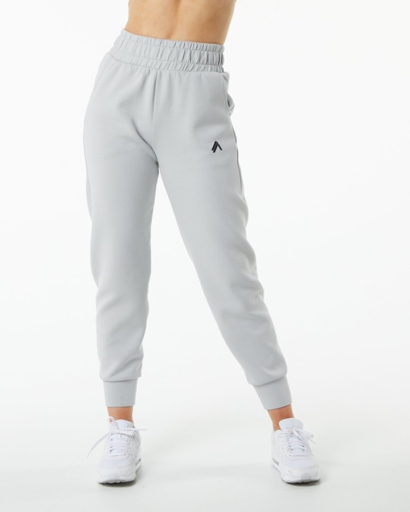 Pantaloni Jogger Dama Alphalete ELMTS Cuffed Gri | 951240-LTC
