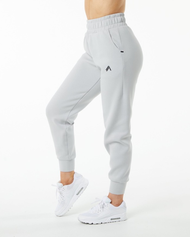 Pantaloni Jogger Dama Alphalete ELMTS Cuffed Gri | 951240-LTC