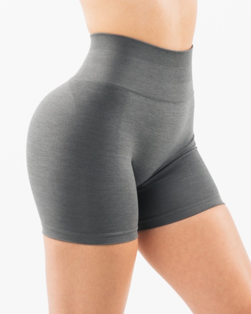 Pantaloni Scurti Dama Alphalete Amplify 4.5