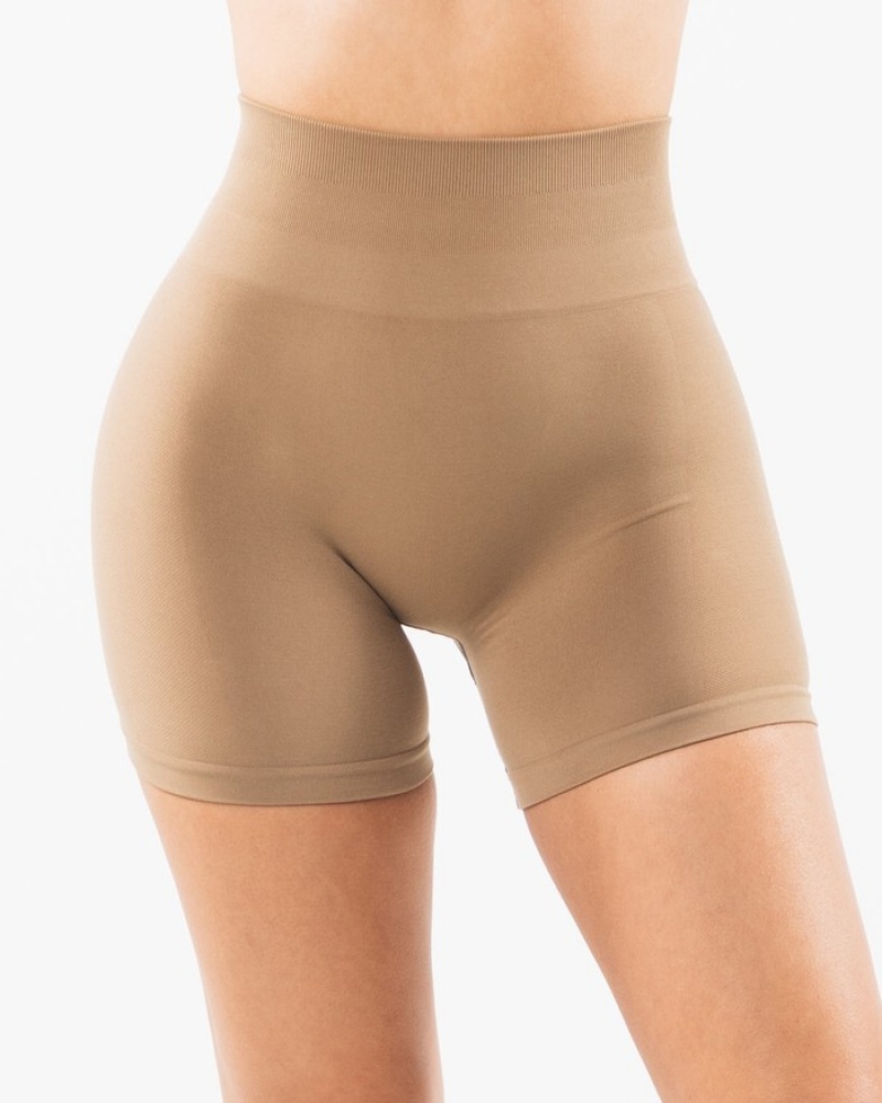 Pantaloni Scurti Dama Alphalete Amplify 4.5