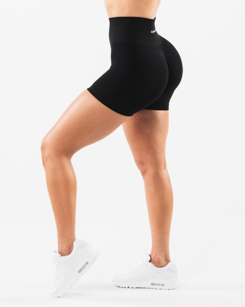 Pantaloni Scurti Dama Alphalete Amplify 4.5