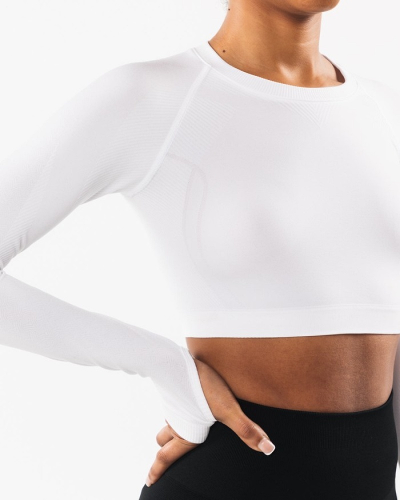 Tricouri Dama Alphalete Stratus LS Crop Albi | 216945-GVP